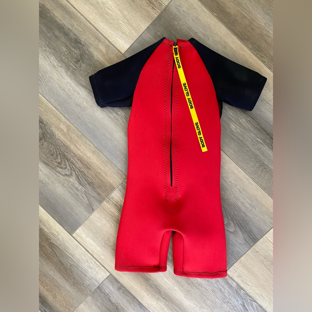 DISNEY x BODY GLOVE CHILDREN’S WETSUIT - Picture 3 of 10